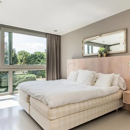 Red Cedar Villa Bergen